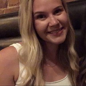 Meet your Posher, Isabelle